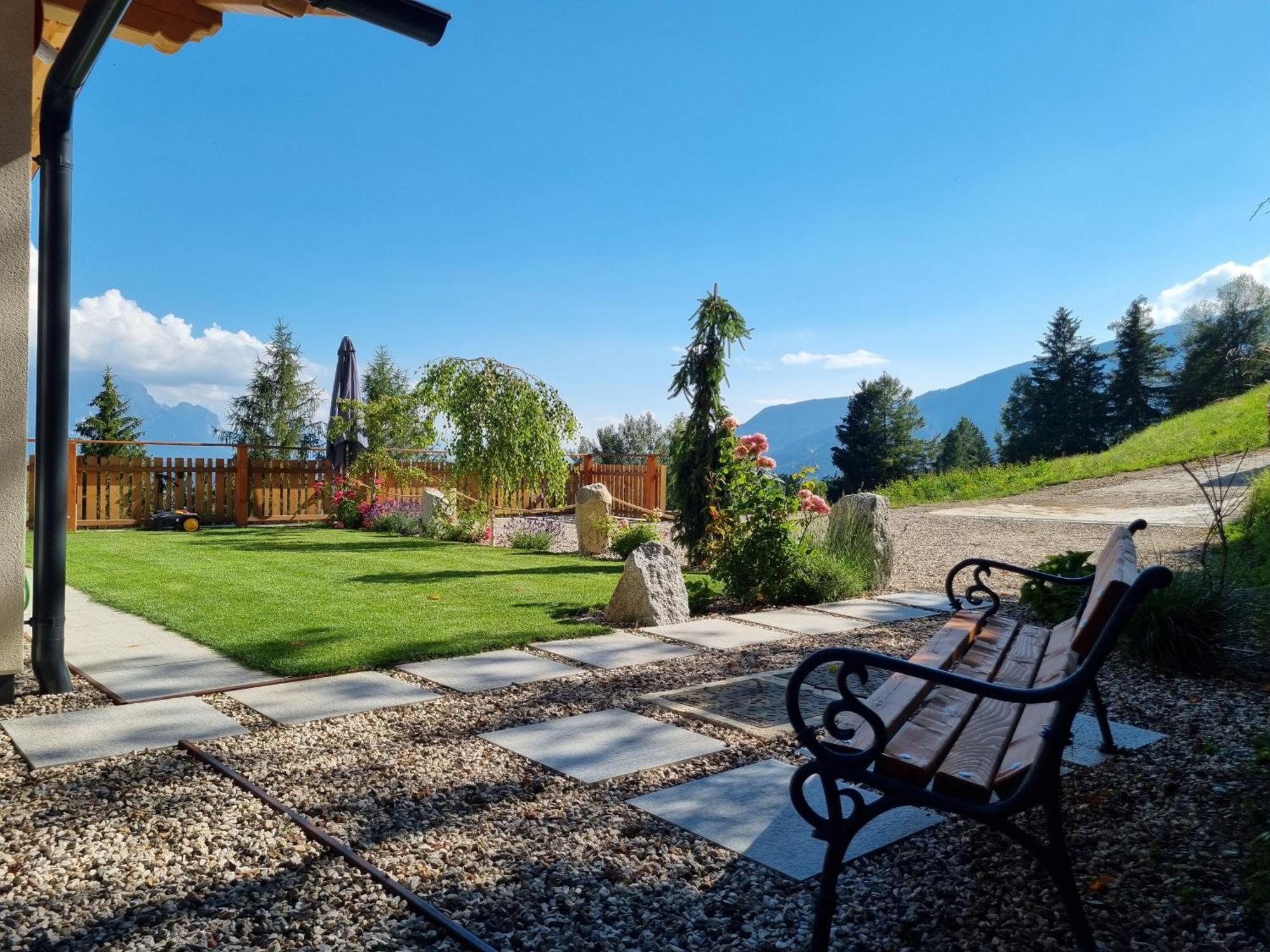 Alone In Chalet With View On Dolomites Villandro Exterior foto