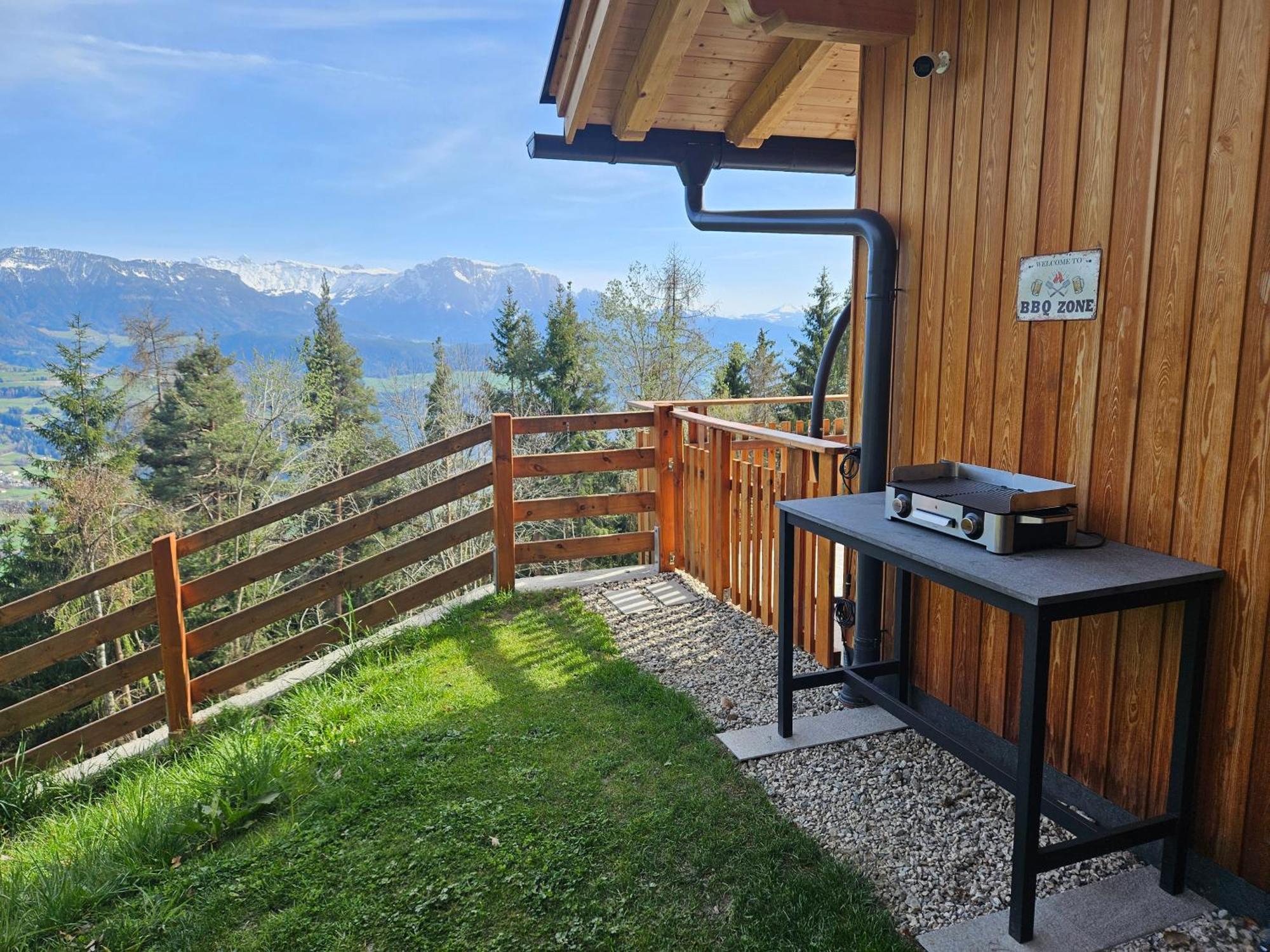 Alone In Chalet With View On Dolomites Villandro Exterior foto
